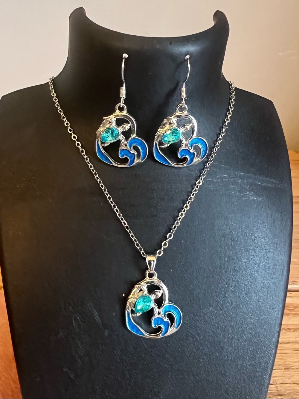 Blue Heart Turtle Pendant Necklace and Earring Set